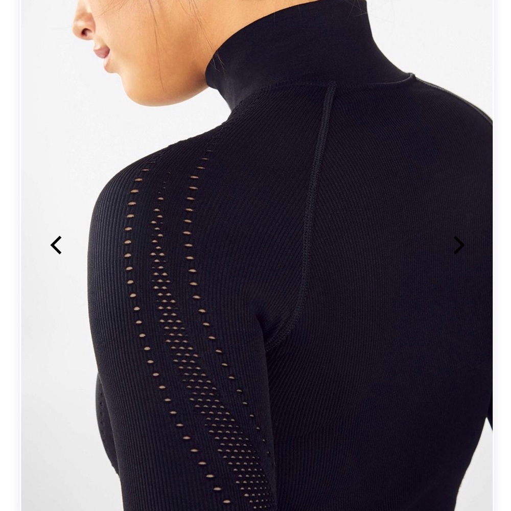 Fabletics Delta long sleeve seamless zip up